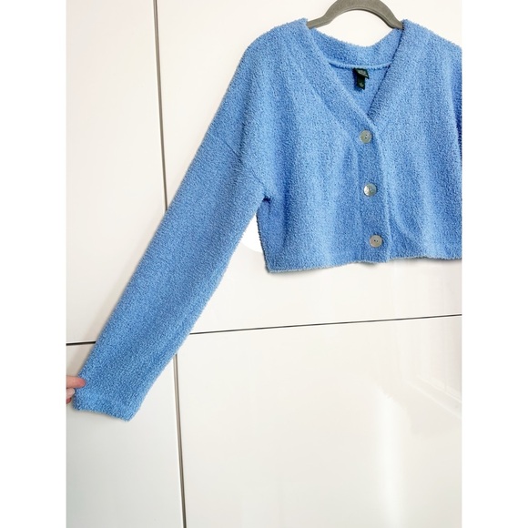 Wild Fable Cropped Blue Fuzzy Cardigan Size Small Faux Mother of Pearl Buttons - Picture 2 of 5